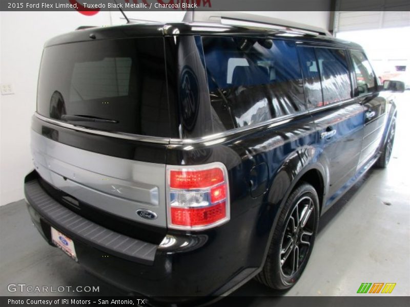 Tuxedo Black Metallic / Charcoal Black 2015 Ford Flex Limited