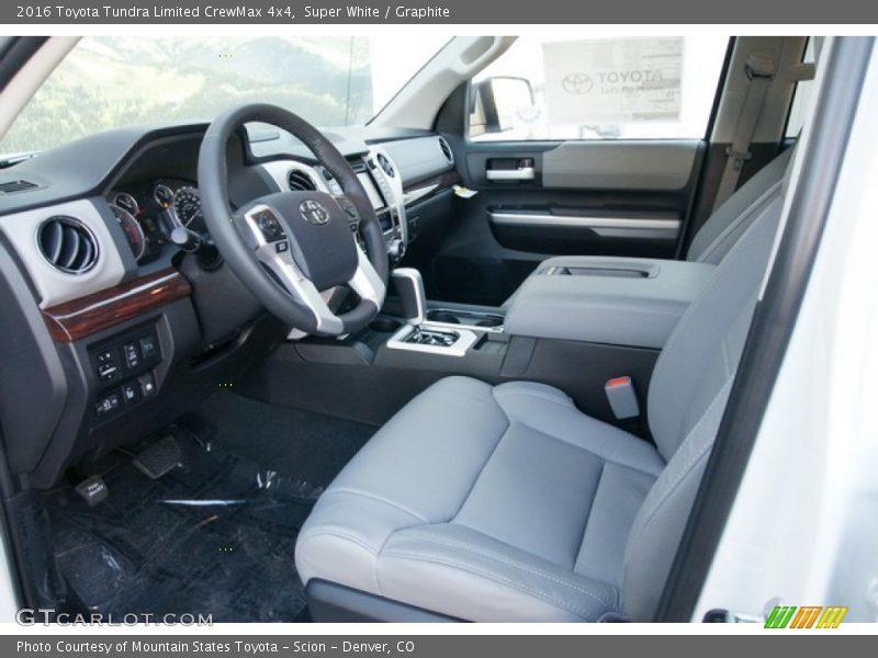 Super White / Graphite 2016 Toyota Tundra Limited CrewMax 4x4