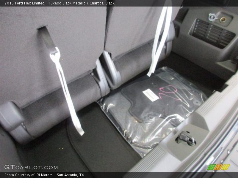 Tuxedo Black Metallic / Charcoal Black 2015 Ford Flex Limited