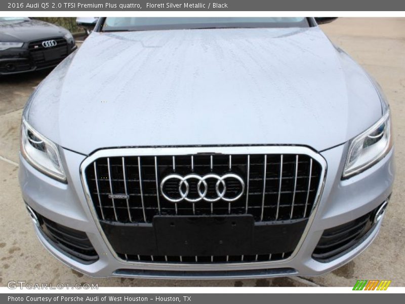 Florett Silver Metallic / Black 2016 Audi Q5 2.0 TFSI Premium Plus quattro