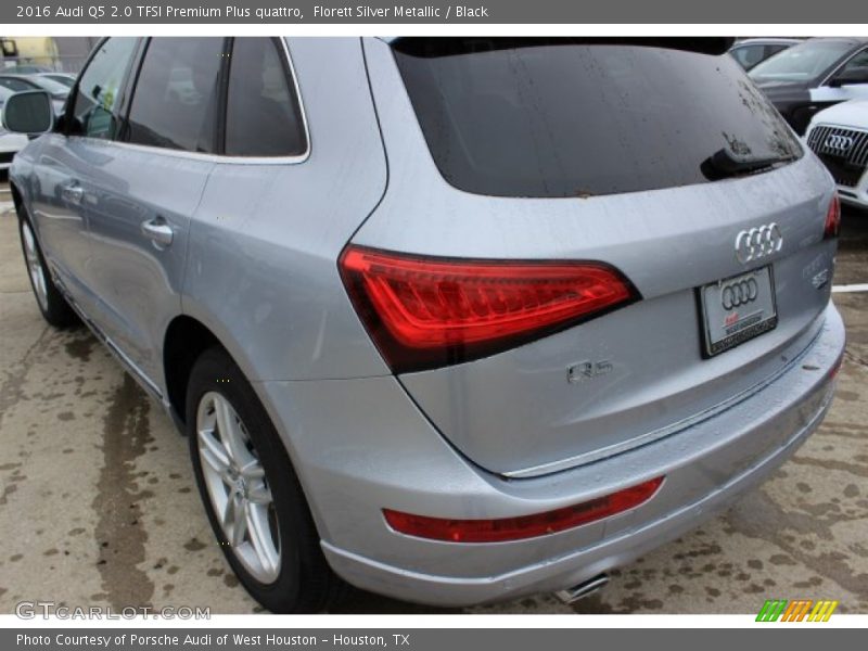 Florett Silver Metallic / Black 2016 Audi Q5 2.0 TFSI Premium Plus quattro