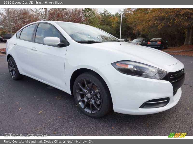 Bright White / Black 2016 Dodge Dart SE