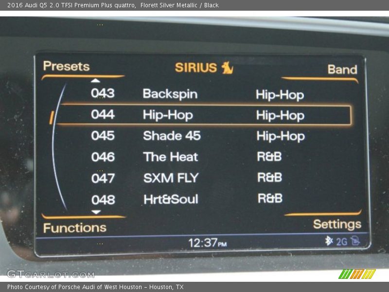 Florett Silver Metallic / Black 2016 Audi Q5 2.0 TFSI Premium Plus quattro