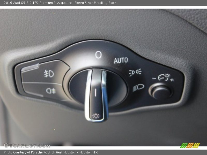 Florett Silver Metallic / Black 2016 Audi Q5 2.0 TFSI Premium Plus quattro