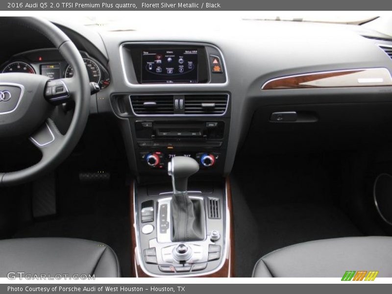 Florett Silver Metallic / Black 2016 Audi Q5 2.0 TFSI Premium Plus quattro
