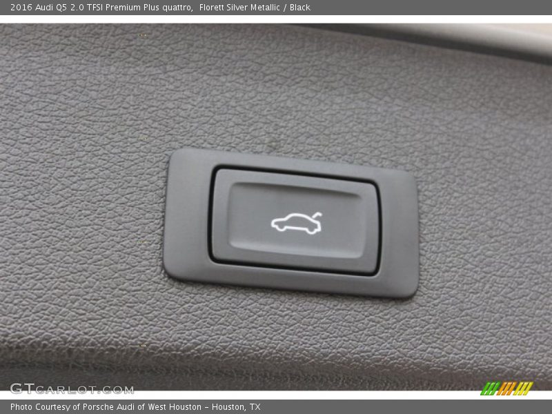Florett Silver Metallic / Black 2016 Audi Q5 2.0 TFSI Premium Plus quattro