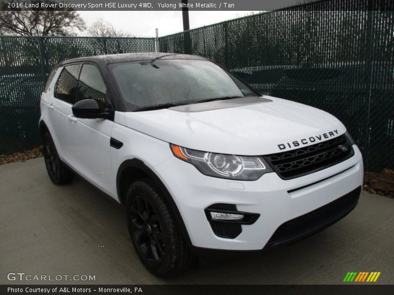 Yulong White Metallic / Tan 2016 Land Rover Discovery Sport HSE Luxury 4WD