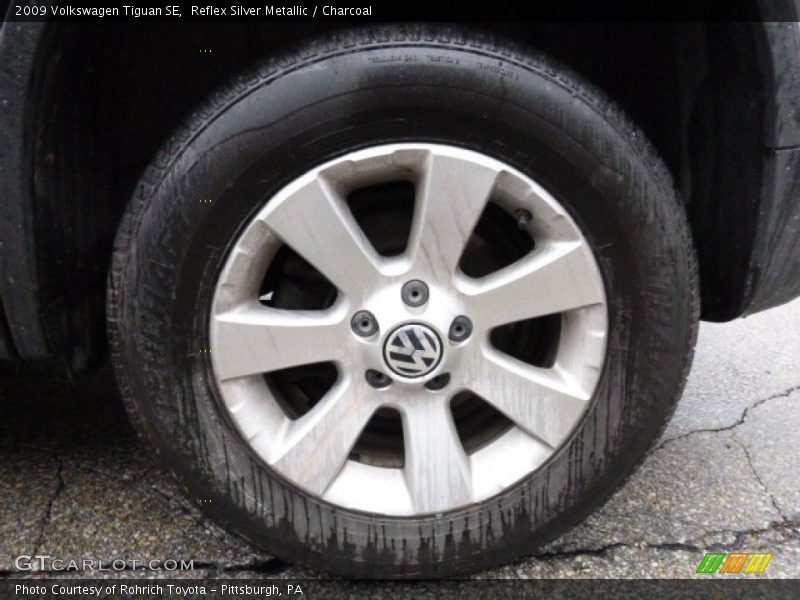 Reflex Silver Metallic / Charcoal 2009 Volkswagen Tiguan SE