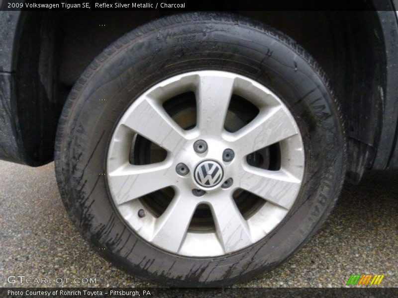 Reflex Silver Metallic / Charcoal 2009 Volkswagen Tiguan SE