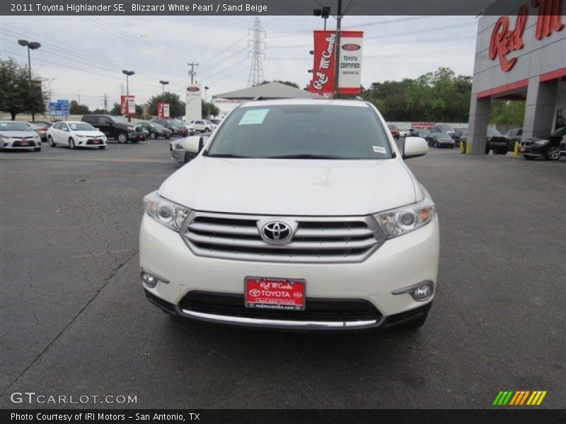 Blizzard White Pearl / Sand Beige 2011 Toyota Highlander SE