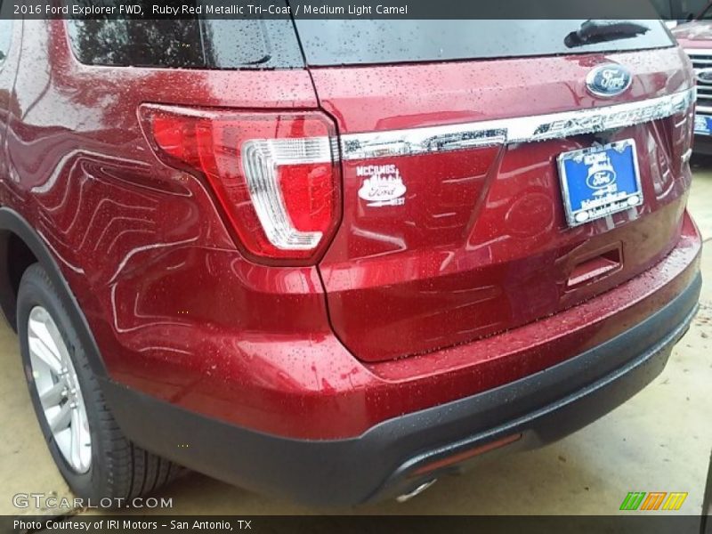 Ruby Red Metallic Tri-Coat / Medium Light Camel 2016 Ford Explorer FWD