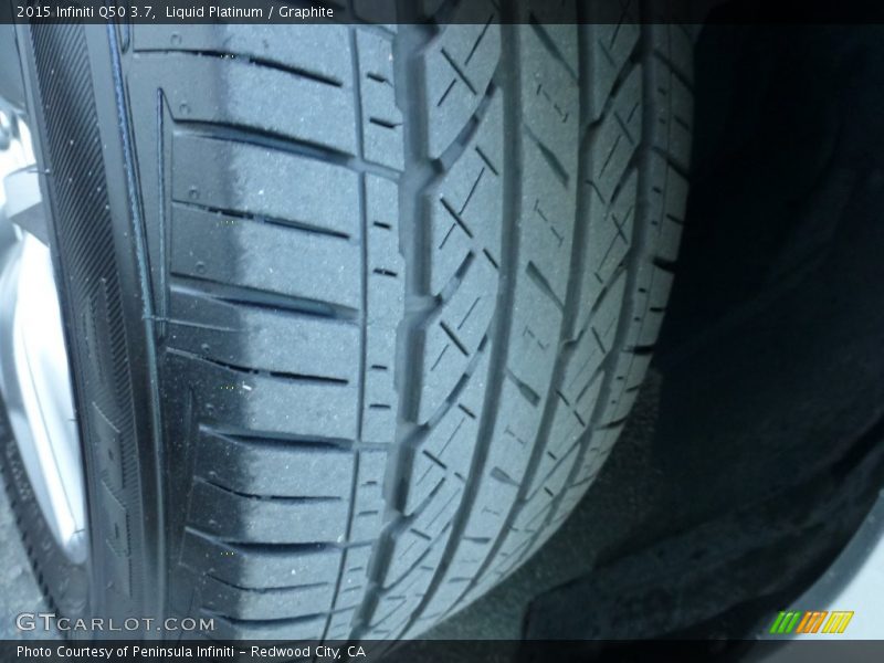 Liquid Platinum / Graphite 2015 Infiniti Q50 3.7