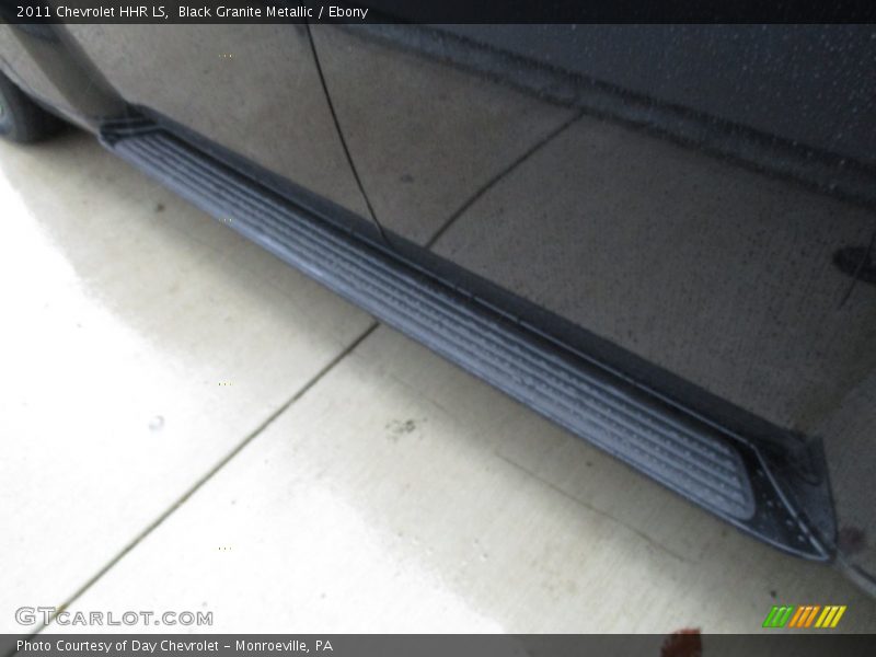 Black Granite Metallic / Ebony 2011 Chevrolet HHR LS