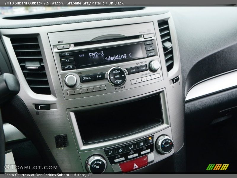 Graphite Gray Metallic / Off Black 2010 Subaru Outback 2.5i Wagon