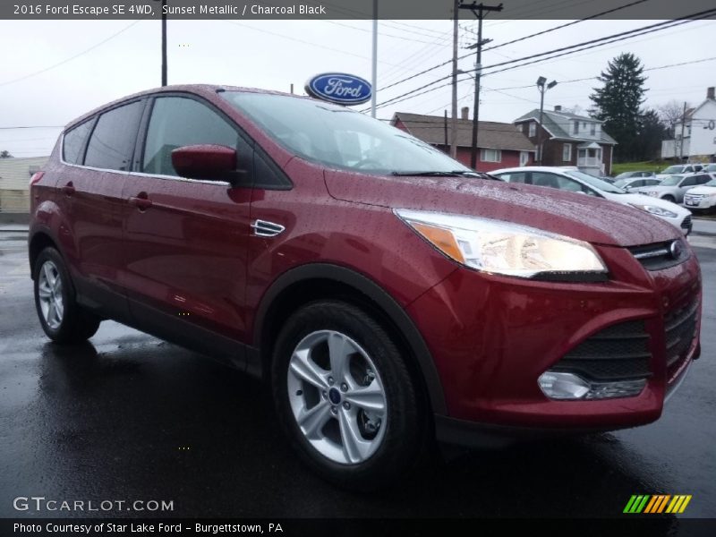 Sunset Metallic / Charcoal Black 2016 Ford Escape SE 4WD