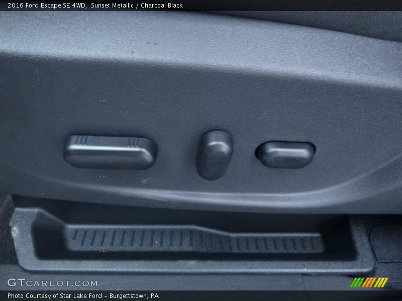 Sunset Metallic / Charcoal Black 2016 Ford Escape SE 4WD