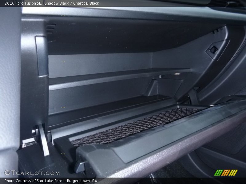 Shadow Black / Charcoal Black 2016 Ford Fusion SE