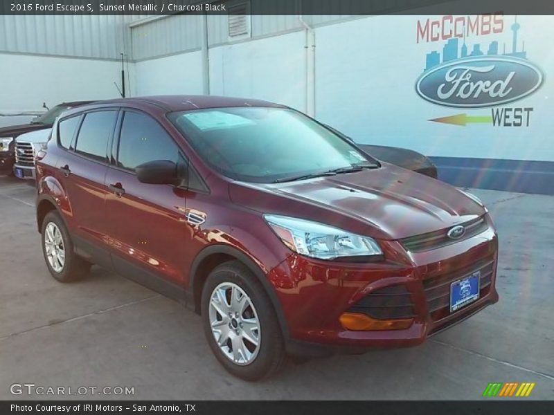 Sunset Metallic / Charcoal Black 2016 Ford Escape S