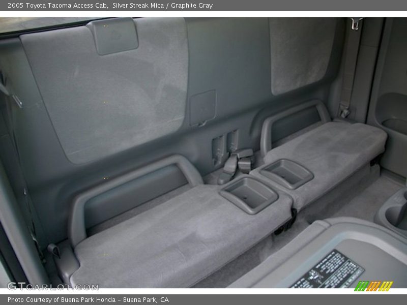Silver Streak Mica / Graphite Gray 2005 Toyota Tacoma Access Cab