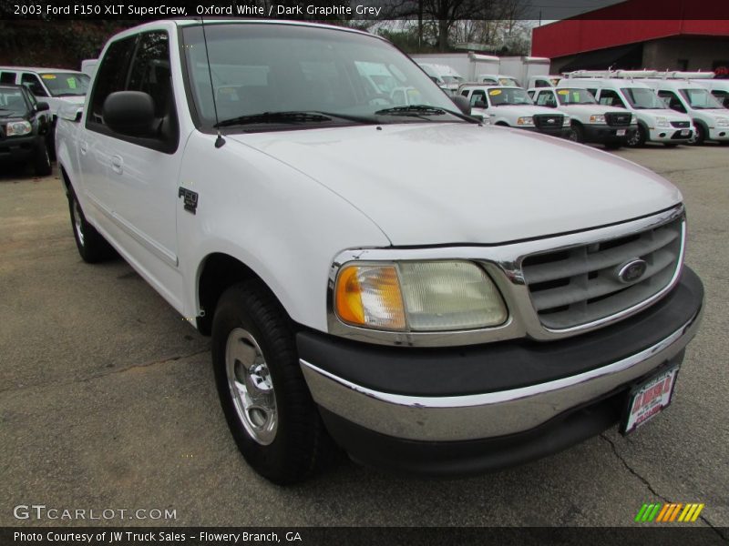 Oxford White / Dark Graphite Grey 2003 Ford F150 XLT SuperCrew