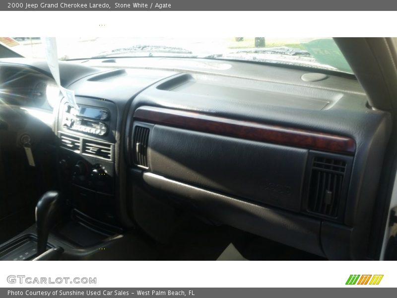 Stone White / Agate 2000 Jeep Grand Cherokee Laredo