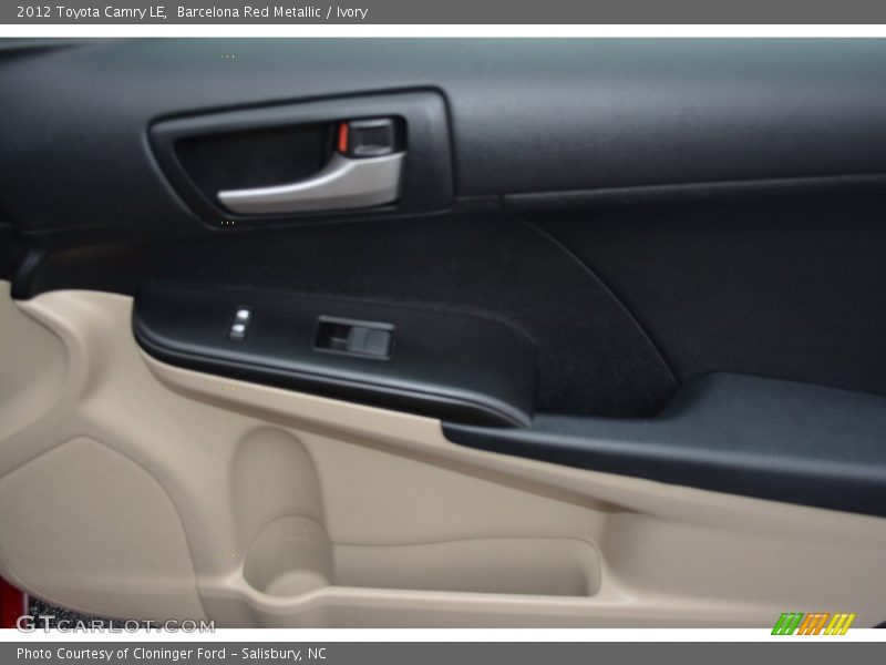 Barcelona Red Metallic / Ivory 2012 Toyota Camry LE