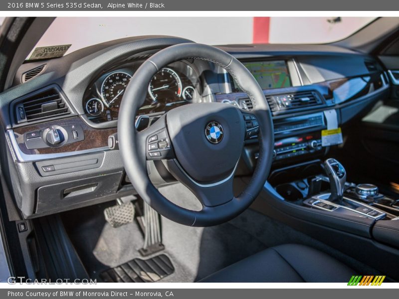 Alpine White / Black 2016 BMW 5 Series 535d Sedan