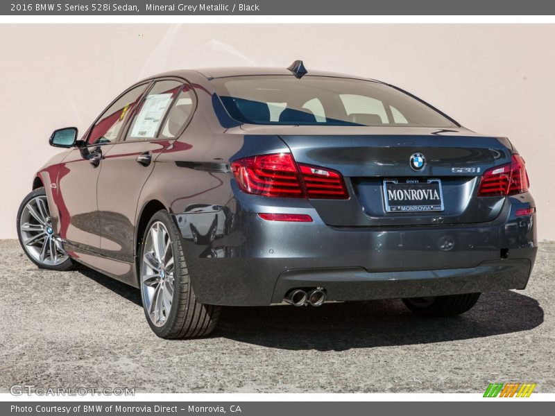 Mineral Grey Metallic / Black 2016 BMW 5 Series 528i Sedan
