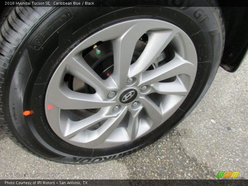 Caribbean Blue / Black 2016 Hyundai Tucson SE