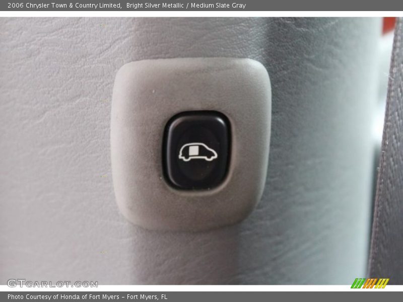 Bright Silver Metallic / Medium Slate Gray 2006 Chrysler Town & Country Limited