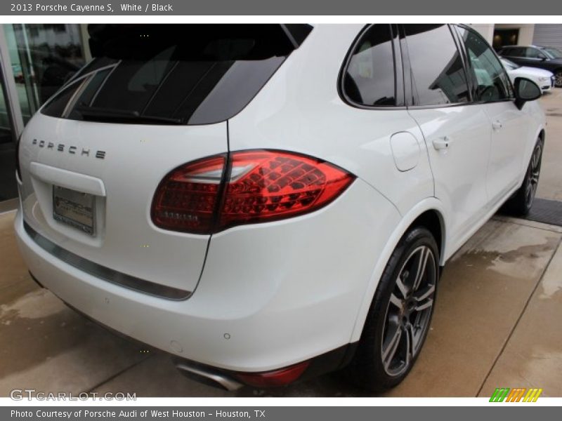 White / Black 2013 Porsche Cayenne S