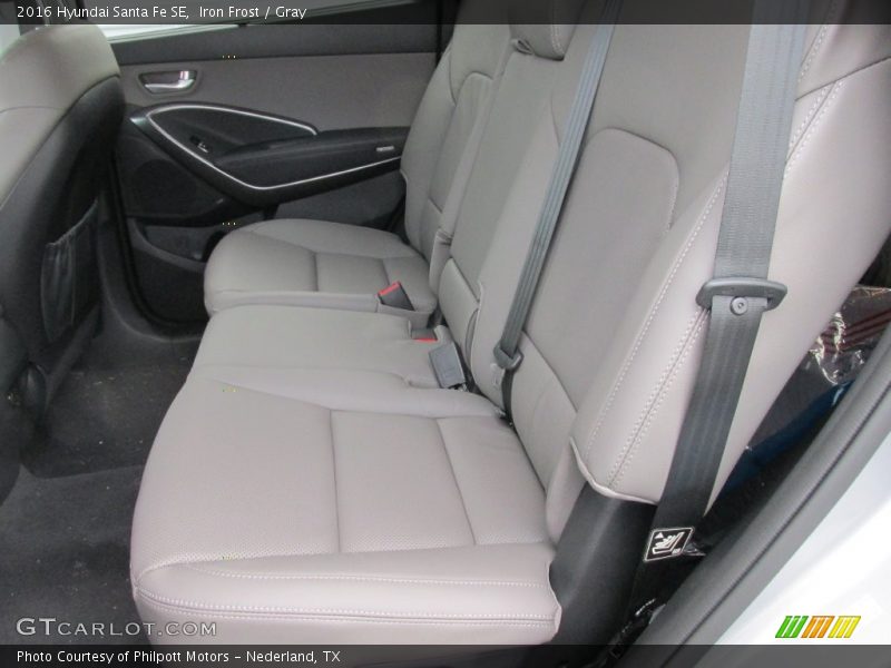 Iron Frost / Gray 2016 Hyundai Santa Fe SE