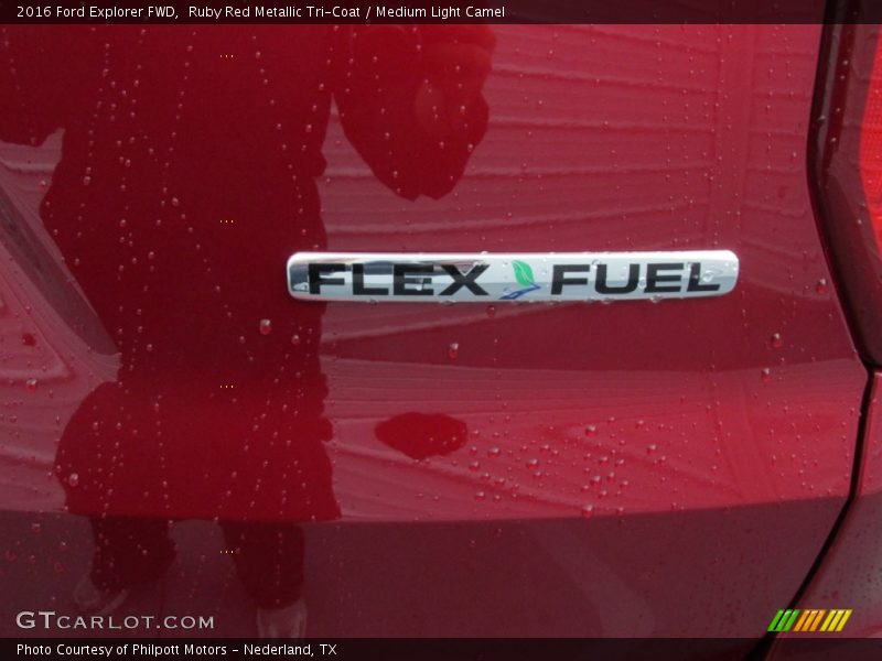 Ruby Red Metallic Tri-Coat / Medium Light Camel 2016 Ford Explorer FWD