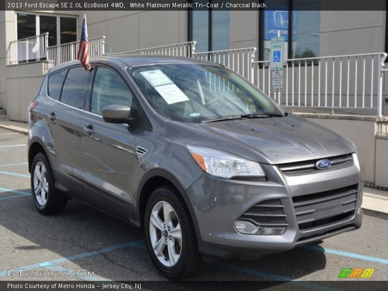 White Platinum Metallic Tri-Coat / Charcoal Black 2013 Ford Escape SE 2.0L EcoBoost 4WD