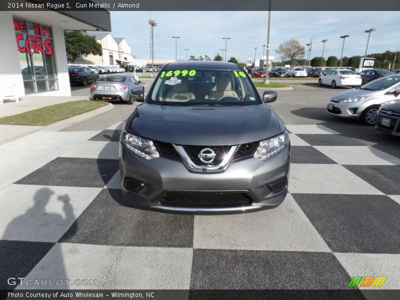 Gun Metallic / Almond 2014 Nissan Rogue S
