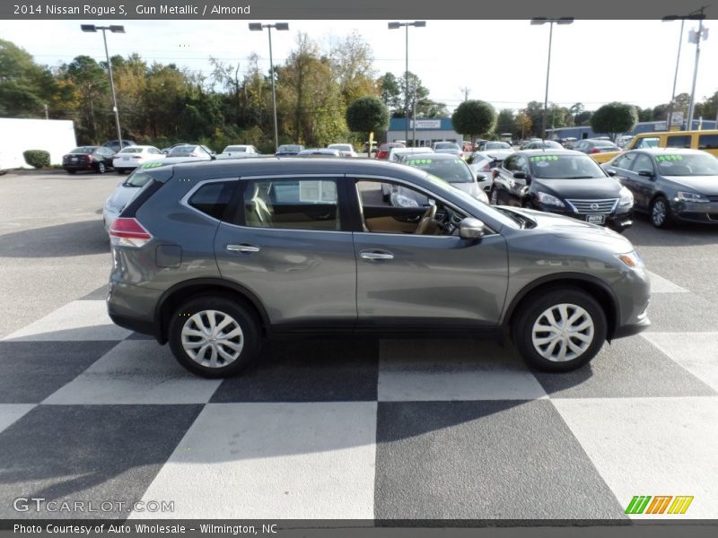 Gun Metallic / Almond 2014 Nissan Rogue S