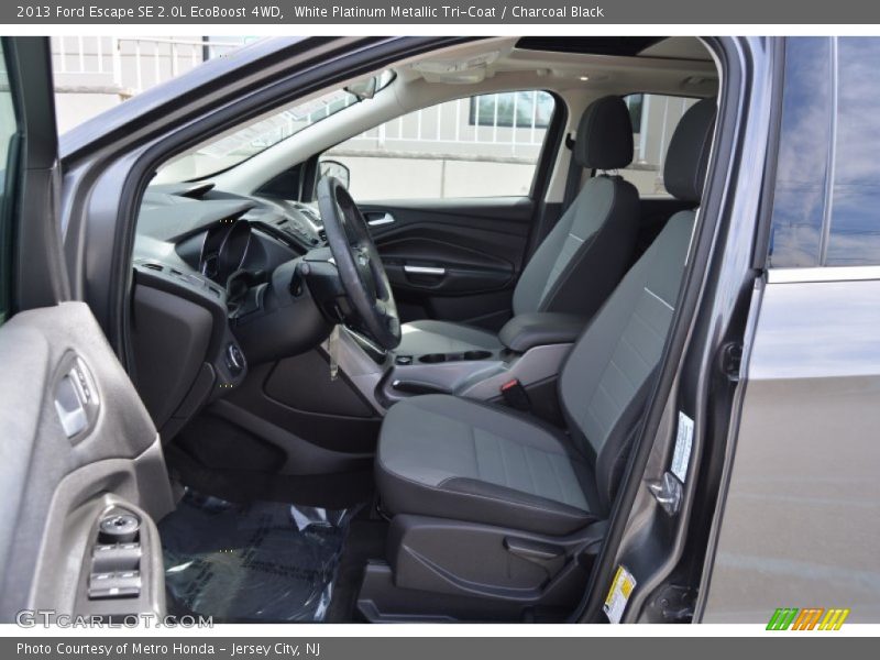 White Platinum Metallic Tri-Coat / Charcoal Black 2013 Ford Escape SE 2.0L EcoBoost 4WD