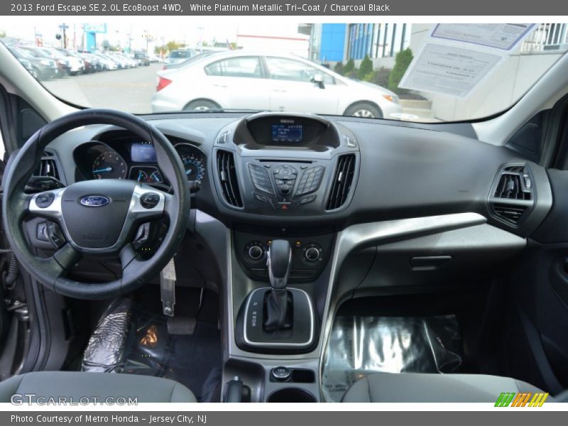White Platinum Metallic Tri-Coat / Charcoal Black 2013 Ford Escape SE 2.0L EcoBoost 4WD