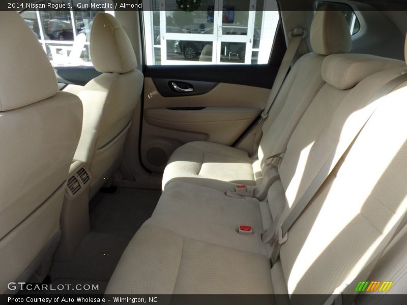 Gun Metallic / Almond 2014 Nissan Rogue S