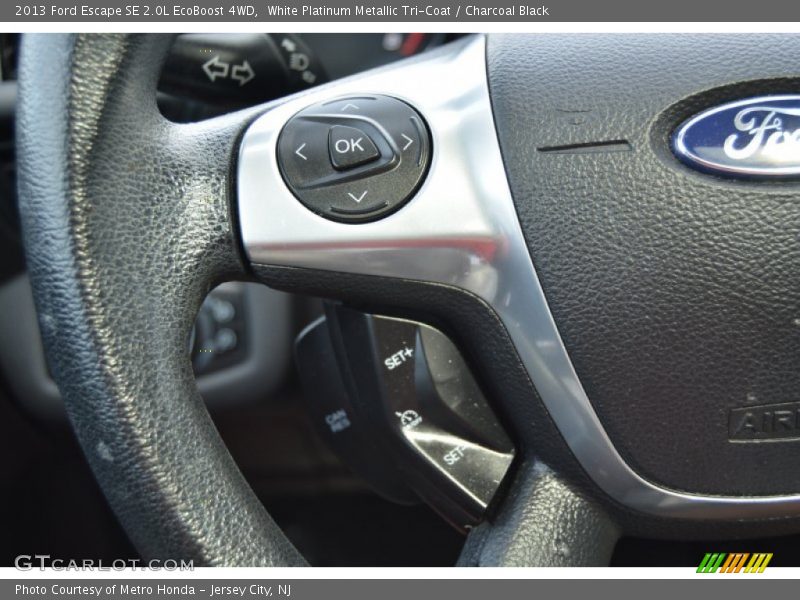 White Platinum Metallic Tri-Coat / Charcoal Black 2013 Ford Escape SE 2.0L EcoBoost 4WD