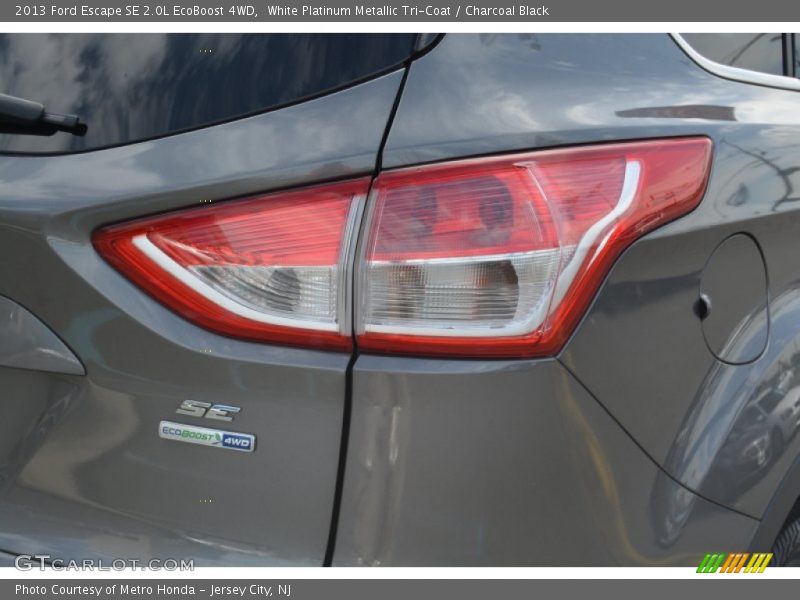 White Platinum Metallic Tri-Coat / Charcoal Black 2013 Ford Escape SE 2.0L EcoBoost 4WD