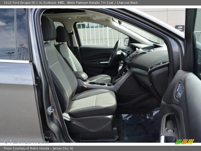 White Platinum Metallic Tri-Coat / Charcoal Black 2013 Ford Escape SE 2.0L EcoBoost 4WD