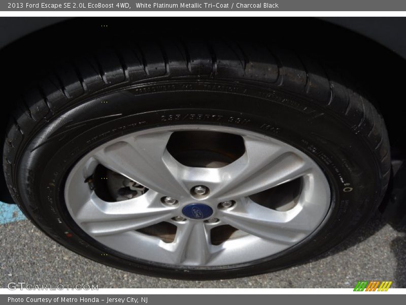 White Platinum Metallic Tri-Coat / Charcoal Black 2013 Ford Escape SE 2.0L EcoBoost 4WD