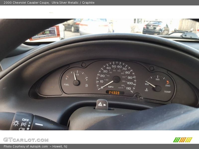 Ultra Silver Metallic / Graphite 2000 Chevrolet Cavalier Coupe