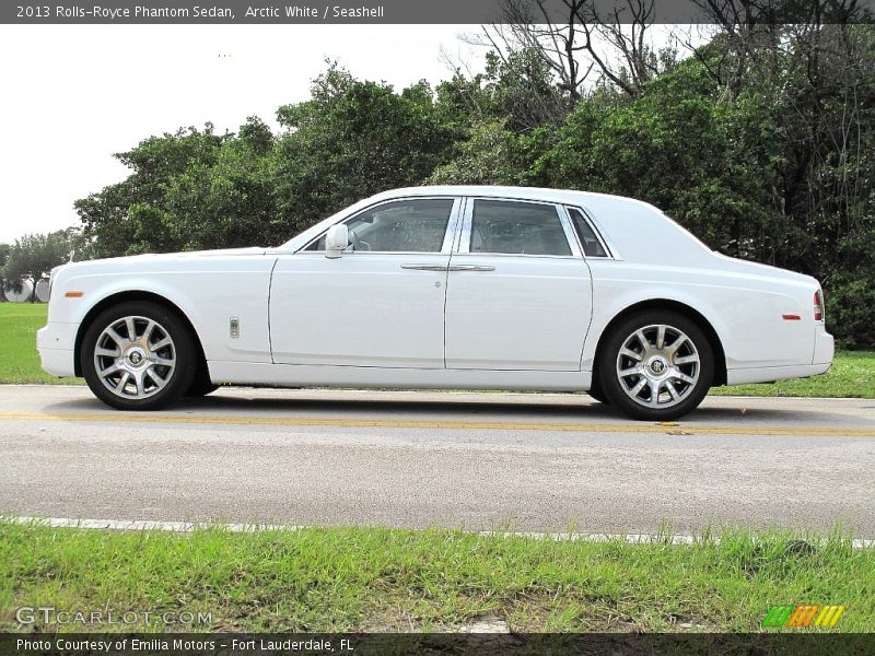 Arctic White / Seashell 2013 Rolls-Royce Phantom Sedan