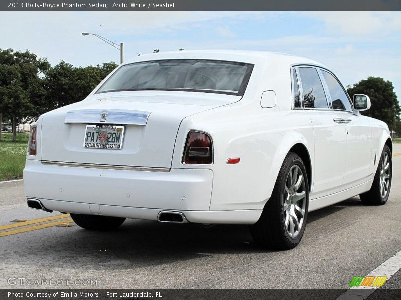 Arctic White / Seashell 2013 Rolls-Royce Phantom Sedan