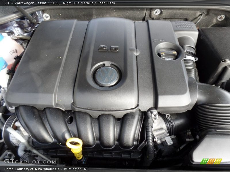 Night Blue Metallic / Titan Black 2014 Volkswagen Passat 2.5L SE