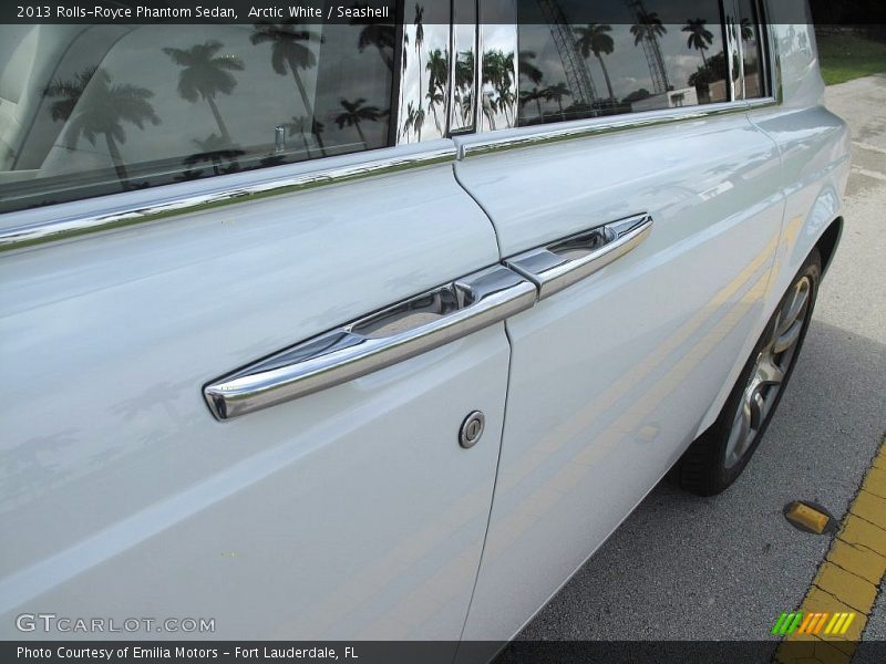 Arctic White / Seashell 2013 Rolls-Royce Phantom Sedan