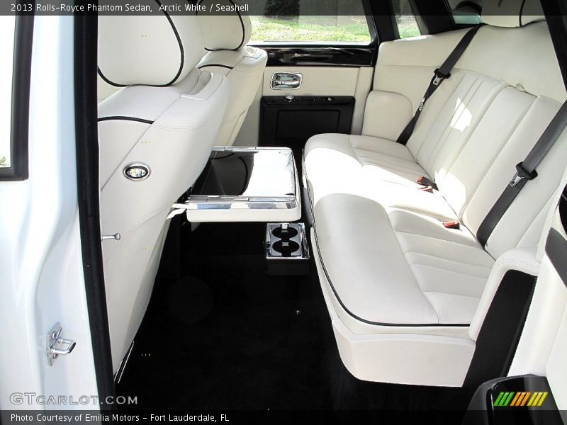 Arctic White / Seashell 2013 Rolls-Royce Phantom Sedan