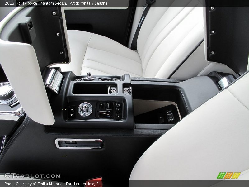 Controls of 2013 Phantom Sedan